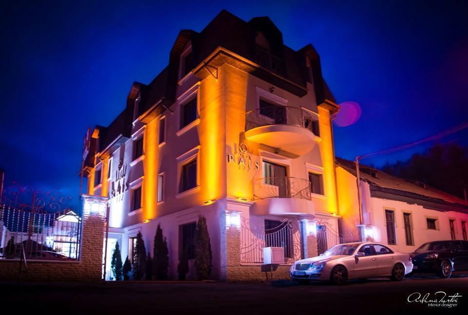 Hotel Goya Collection Târgu Jiu Camera foto